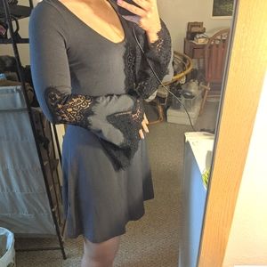 A-line cotton dress with lace statement sleeves